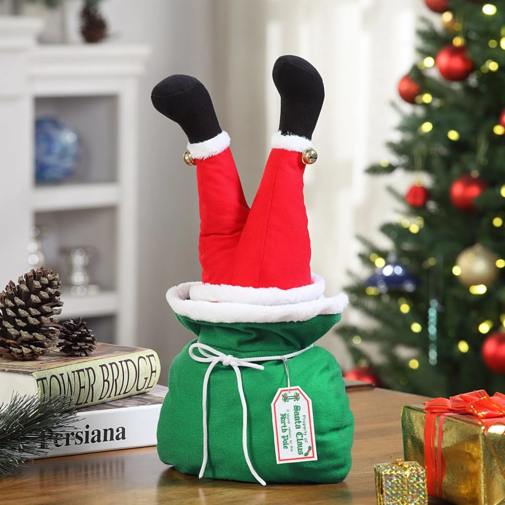 Mr. Christmas Kickers>17" Animated Kicker In Bag - Santa
