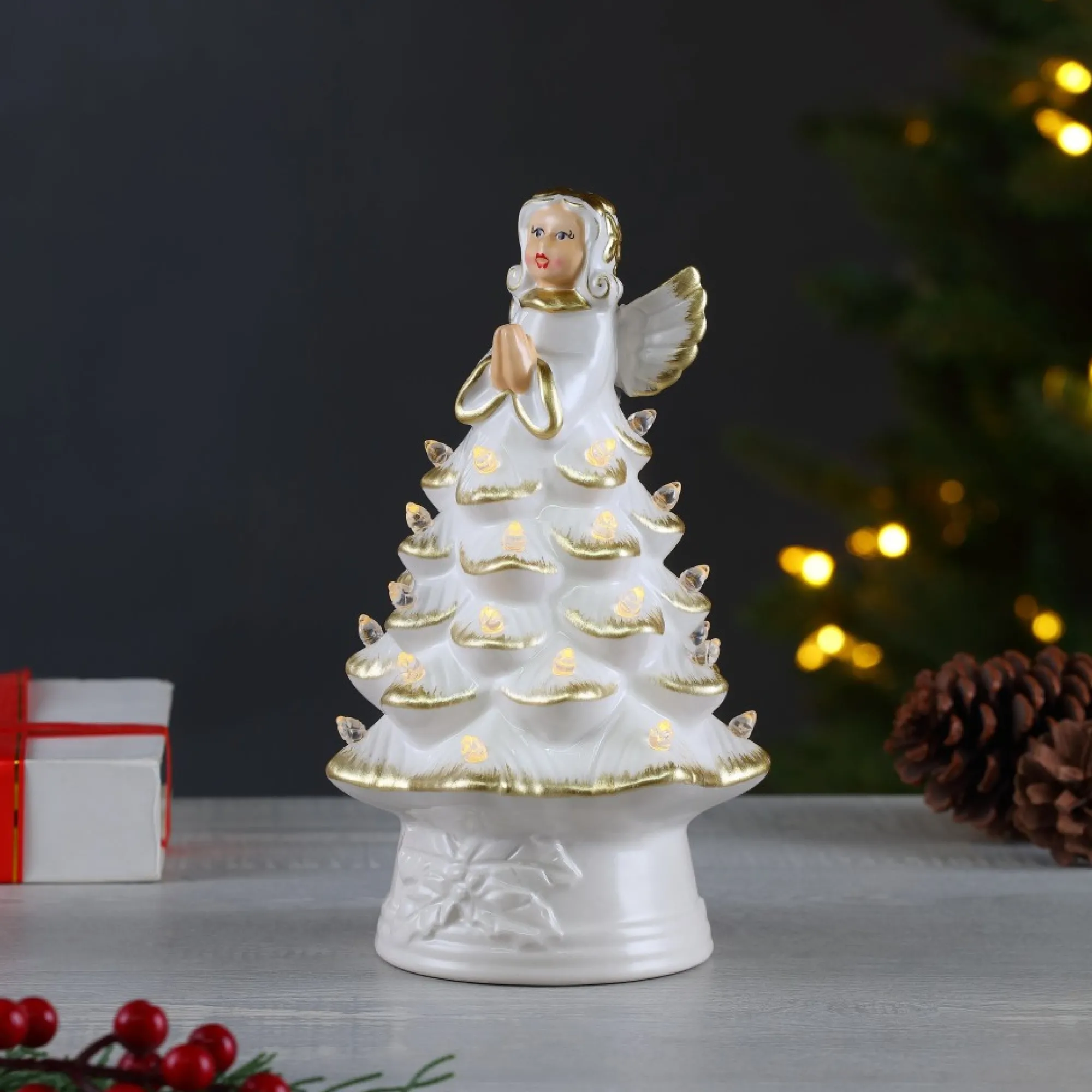 Mr. Christmas Character Trees>8.5" Nostalgic Ceramic Angel Tree