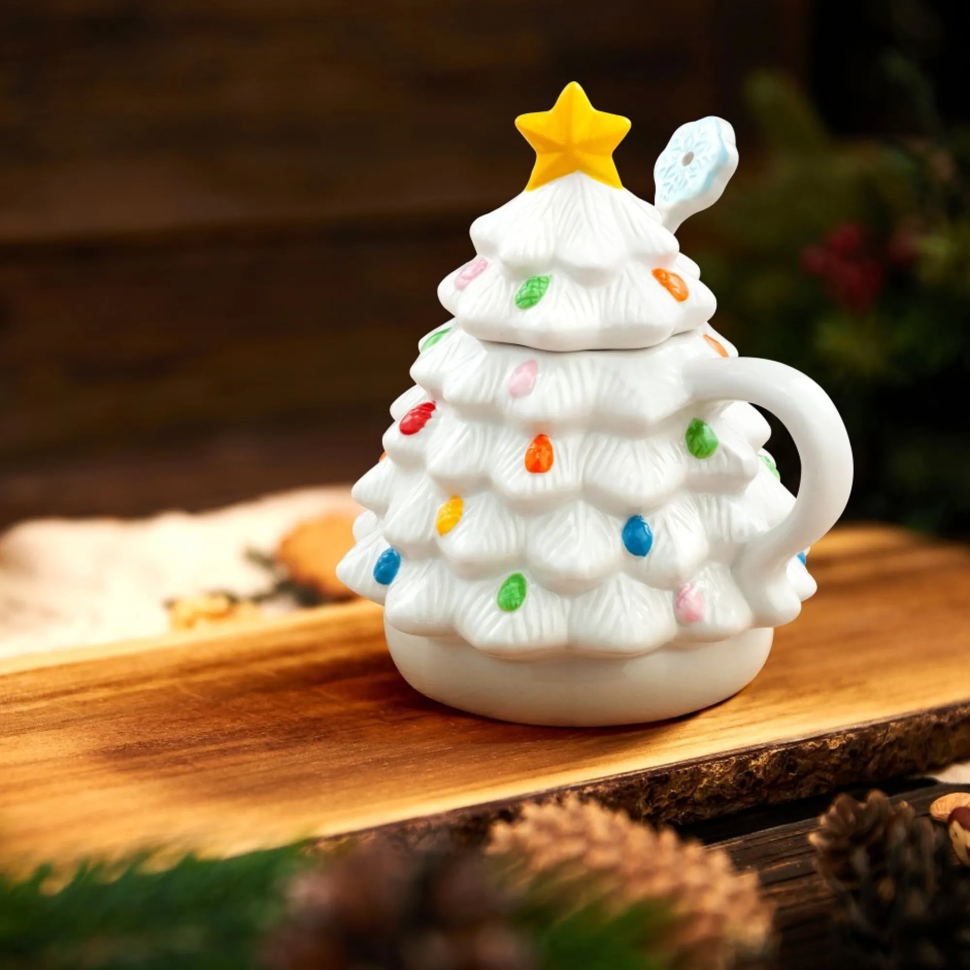 Mr. Christmas Mugs>Nostalgic Ceramic Tree Lidded Mug With Spoon - White